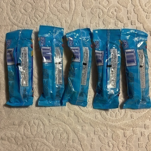 New PEZ Dispensers, Emojis pack of 5 - Picture 6 of 6